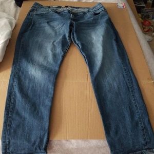 Kut from the Cloth Katy Boyfriend Jeans